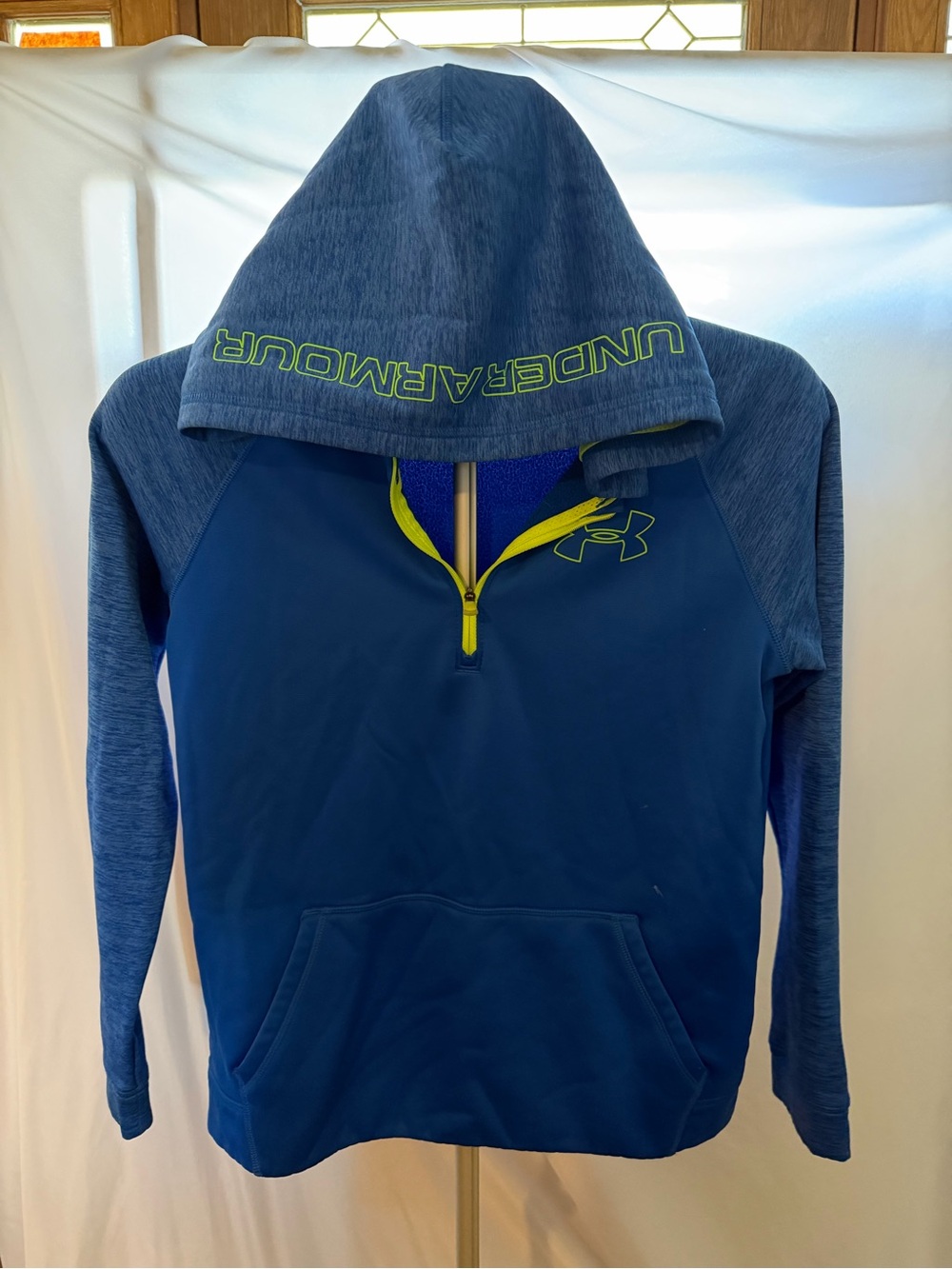 Under Armor GoldGear YLG Boys Blue Hoodie with Neon Yellow Accents